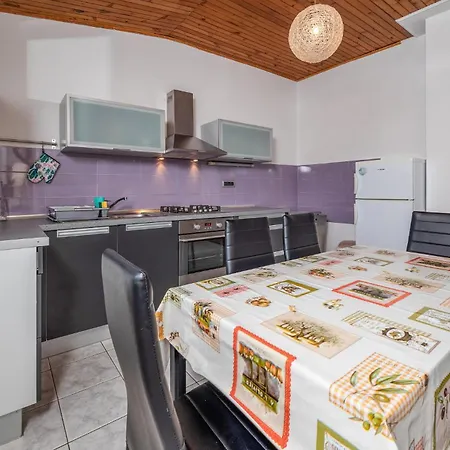 Сasa de vacaciones 23 With Outdoor Swimmingpool