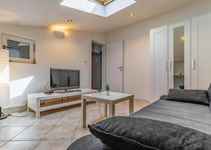 23 With Outdoor Swimmingpool * Pula