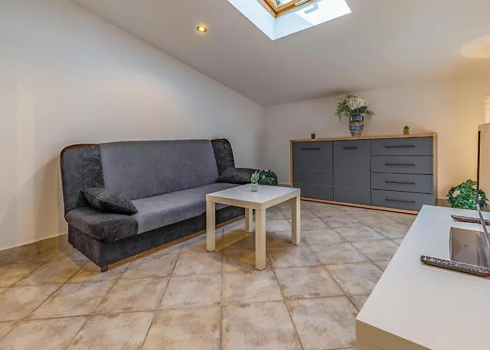 23 With Outdoor Swimmingpool Casa de Férias