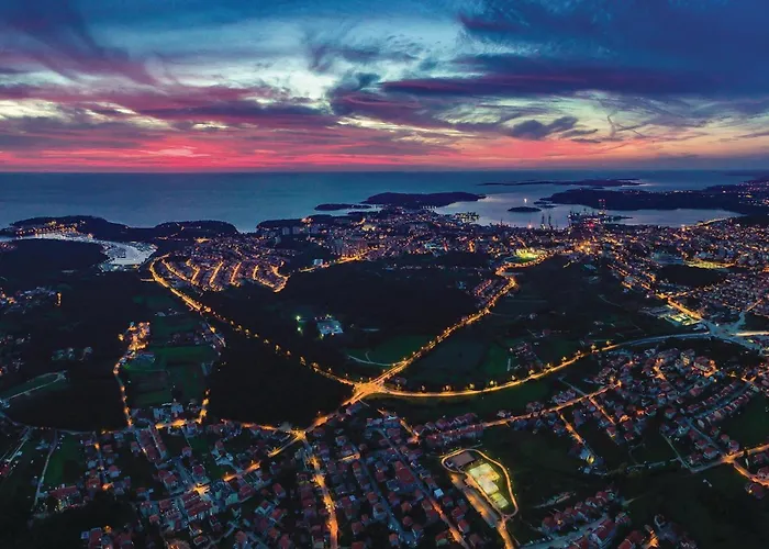 Casa de Férias 23 With Outdoor Swimmingpool Pula