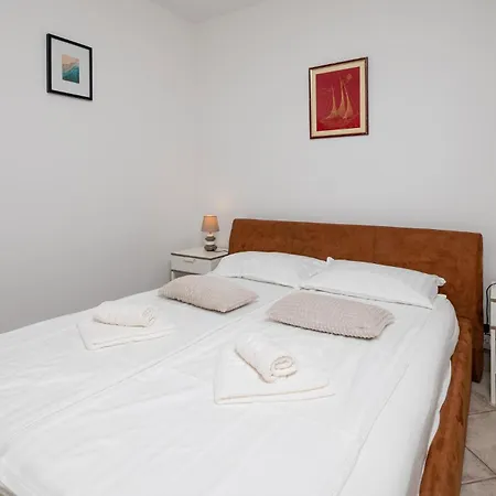 Vikendica 23 With Outdoor Swimmingpool *